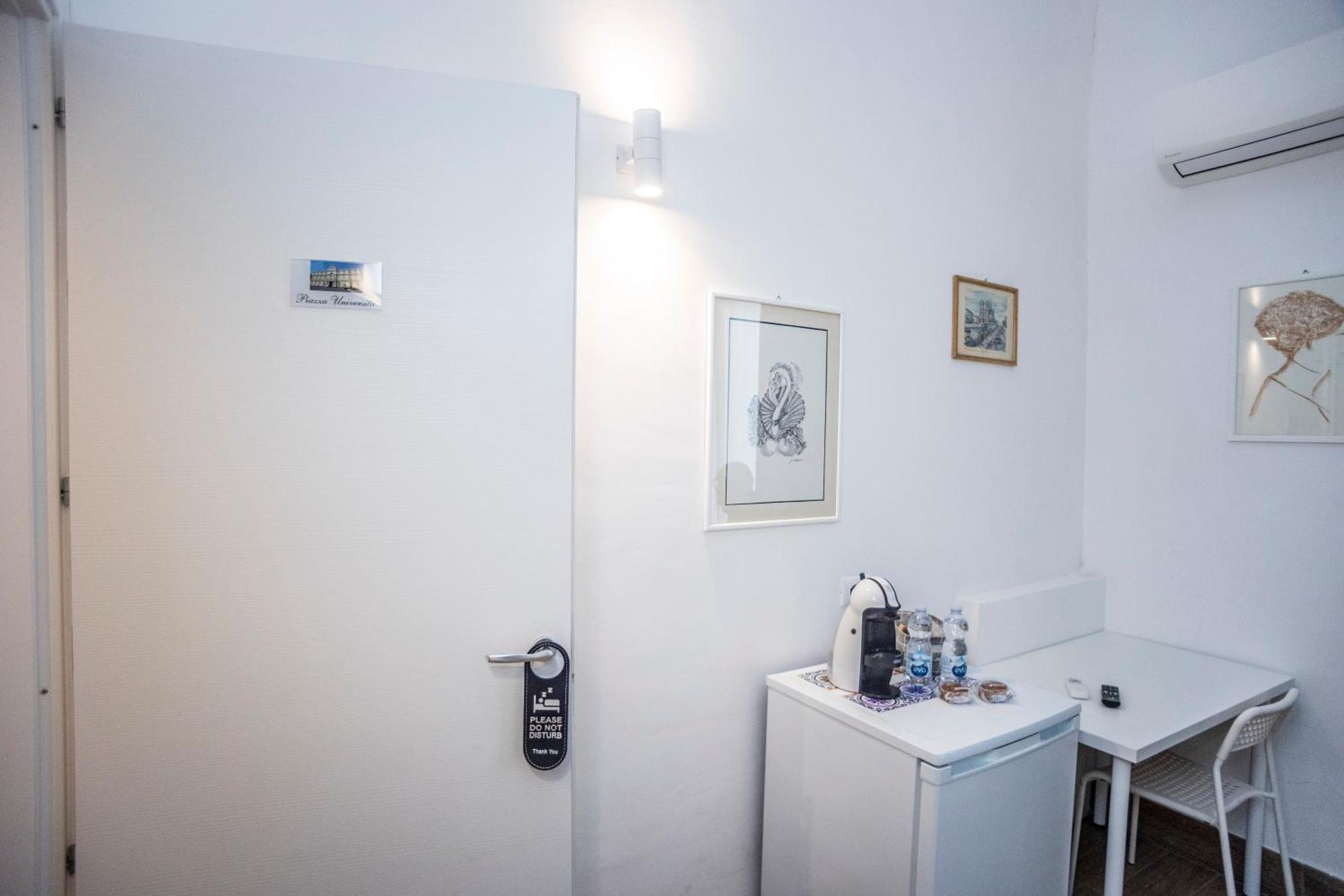 Katane' Room'S คาตาเนีย ภายนอก รูปภาพ
